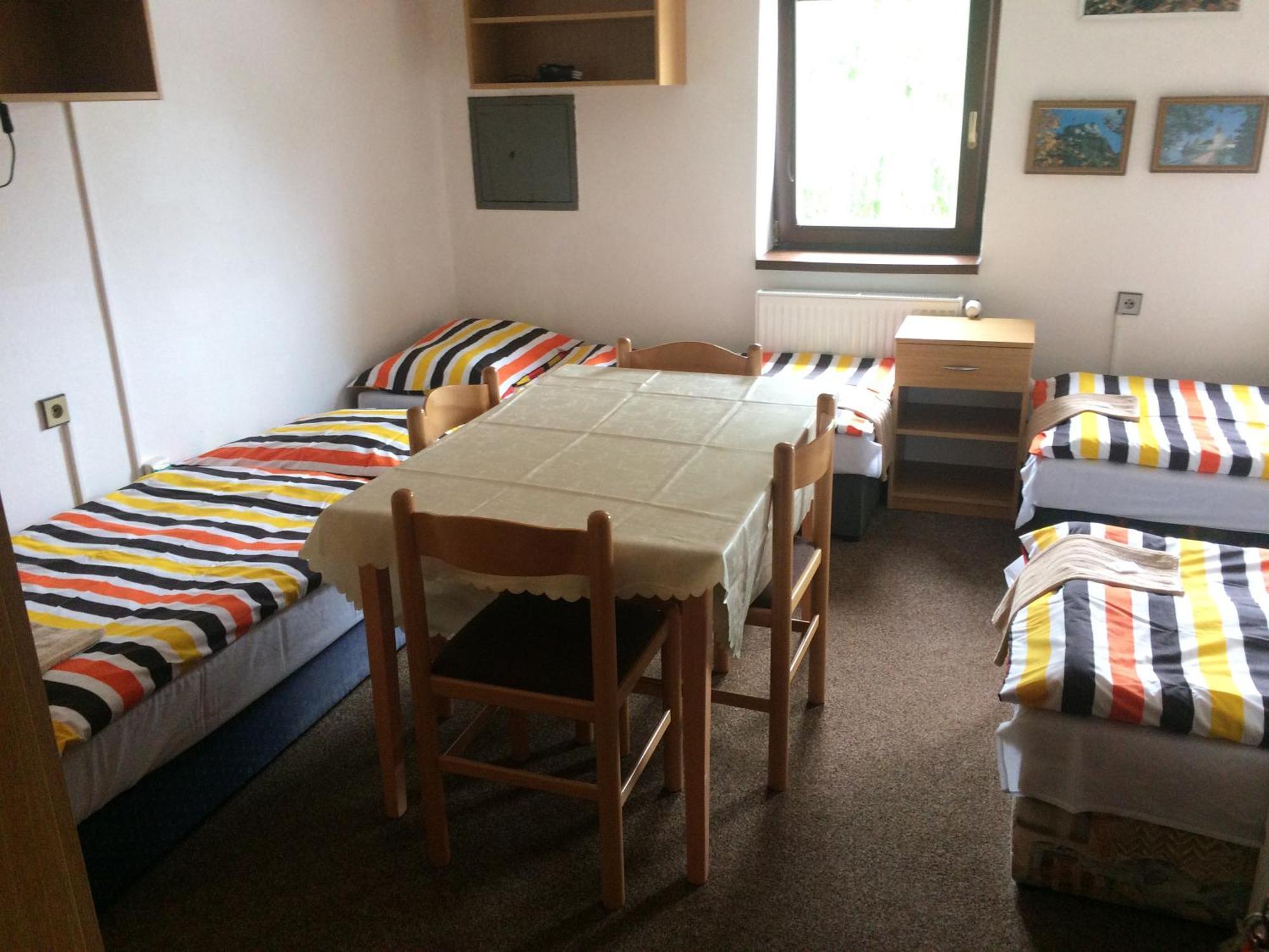 Hotel Pod Skalou Písek Екстериор снимка