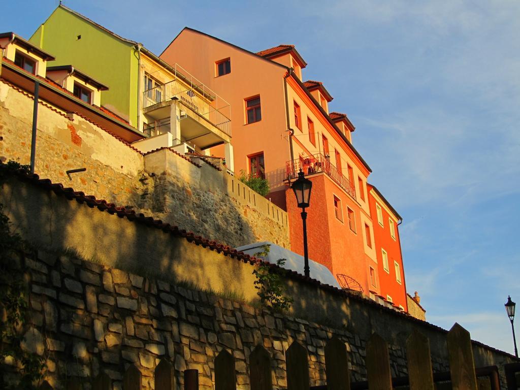 Hotel Pod Skalou Písek Екстериор снимка